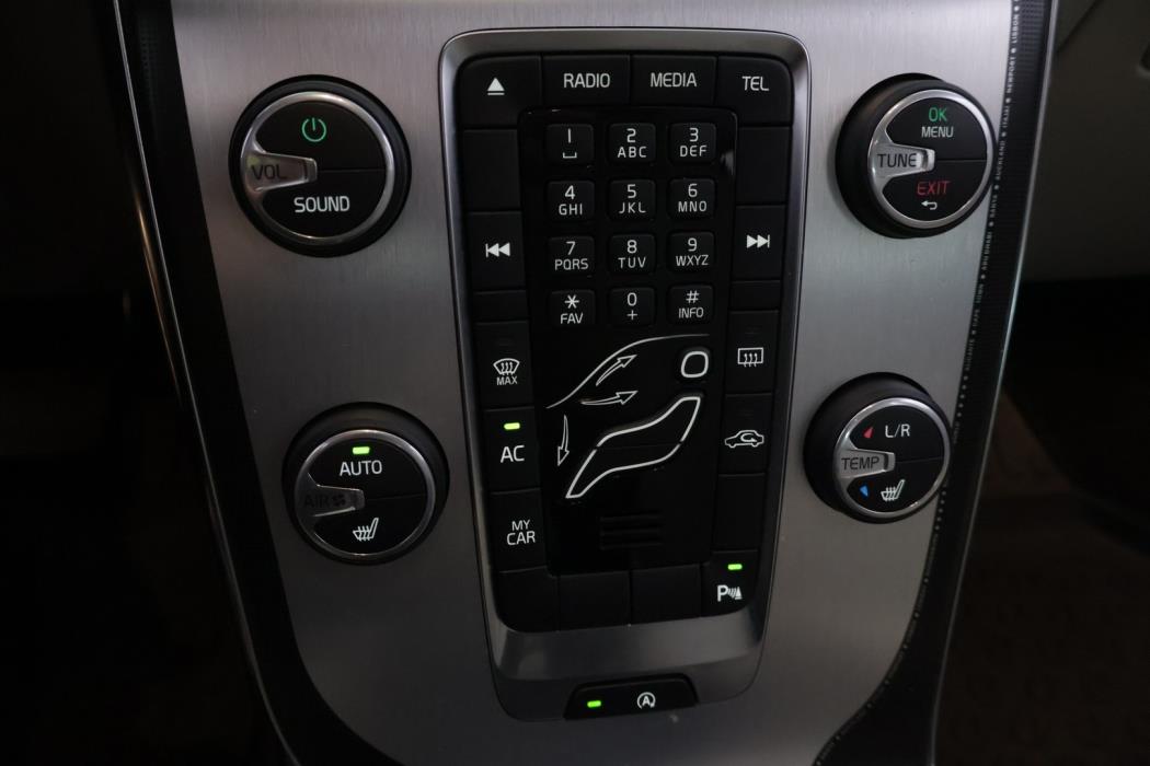 VOLVO V40 Cross Country 2015