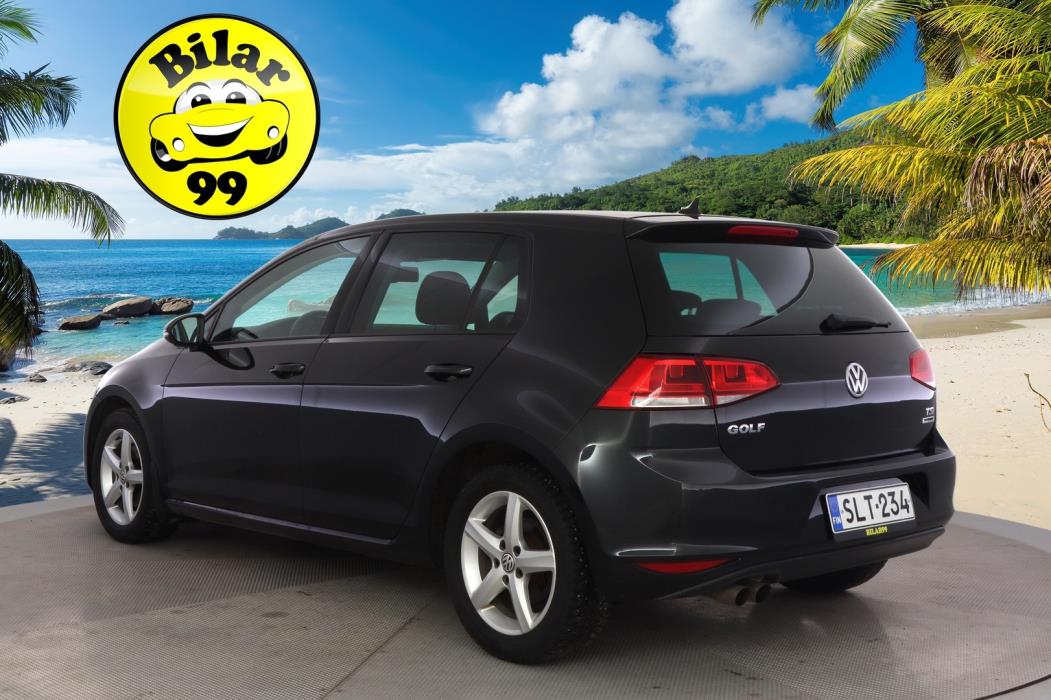 VOLKSWAGEN Golf 2016