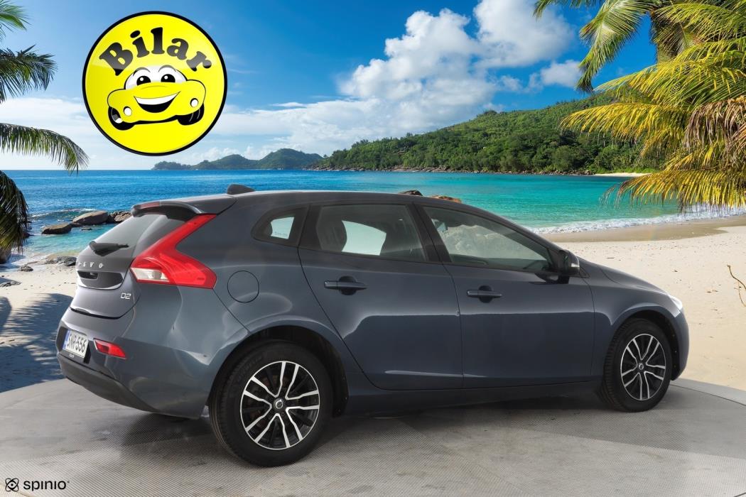 VOLVO V40 2017