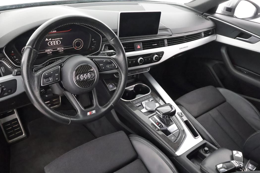 AUDI A4 2017