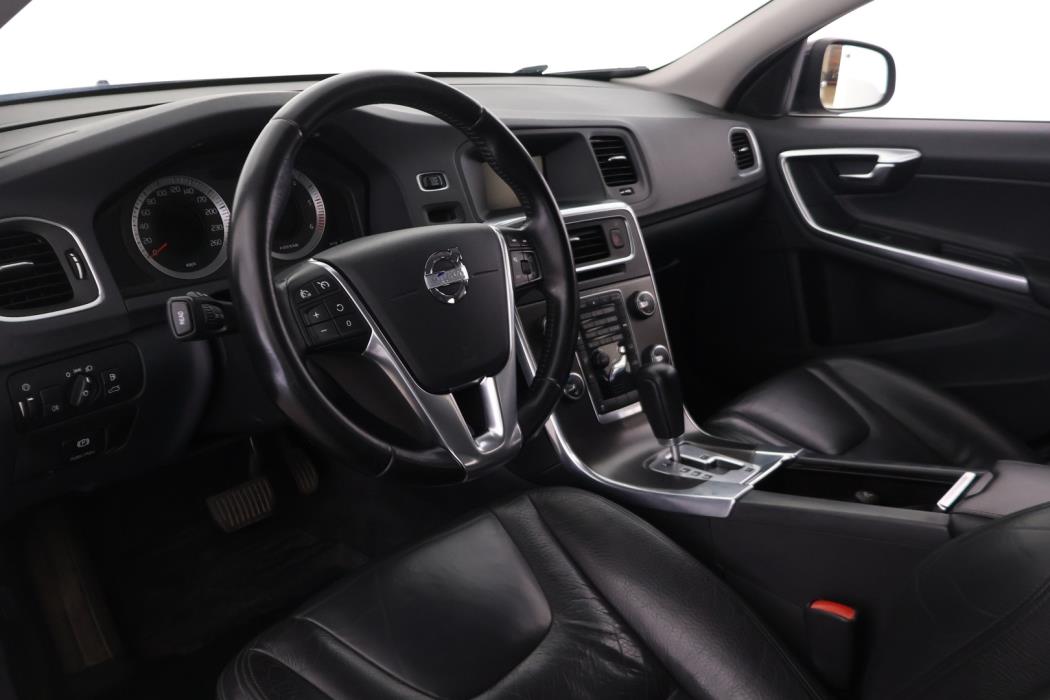 VOLVO V60 2010