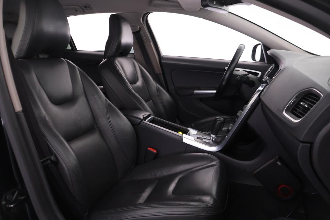 VOLVO V60 2010