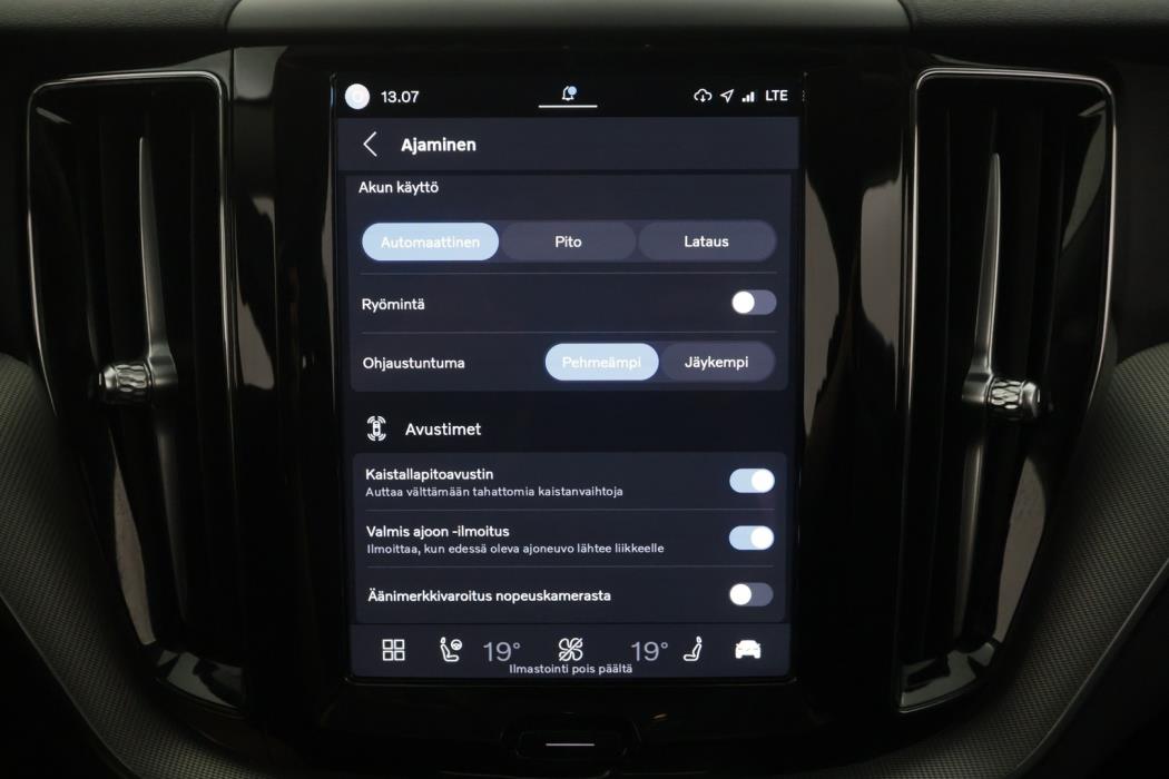VOLVO XC60 2024
