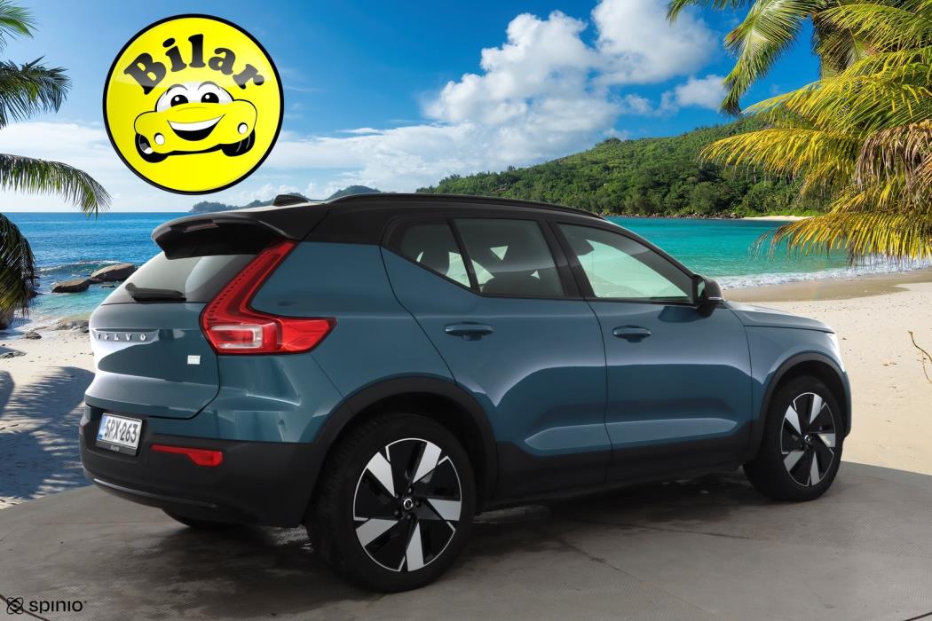 VOLVO XC40 2024