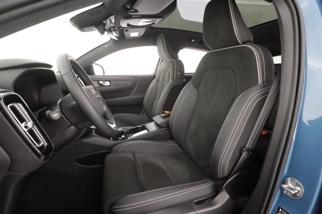 VOLVO C40 2022