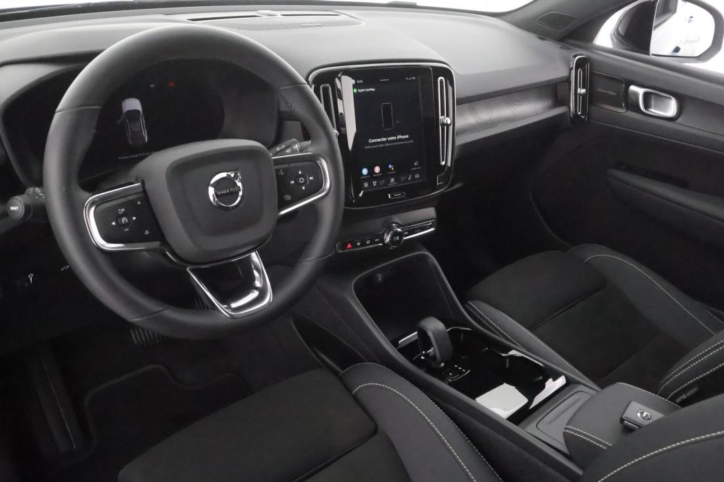 VOLVO C40 2022