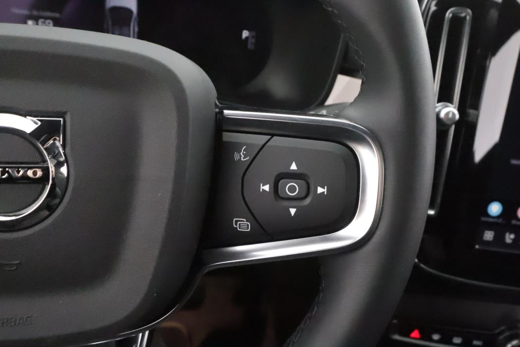 VOLVO C40 2022