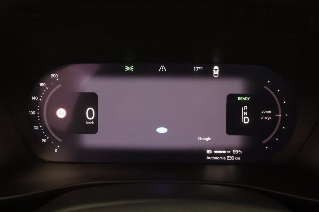 VOLVO C40 2022