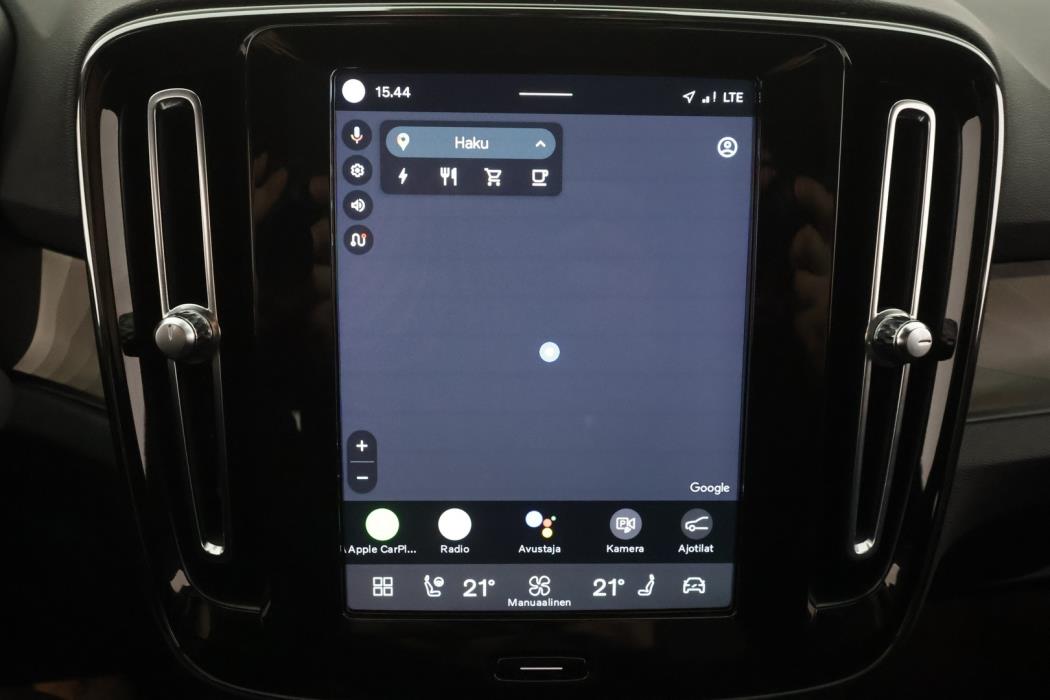 VOLVO C40 2022