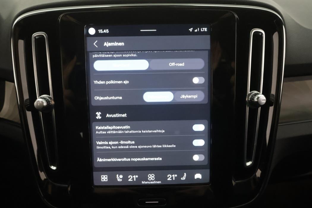 VOLVO C40 2022
