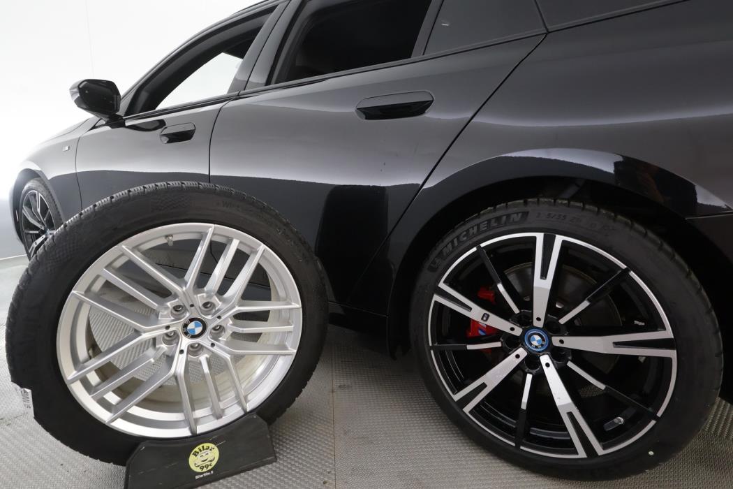 BMW I5 2025
