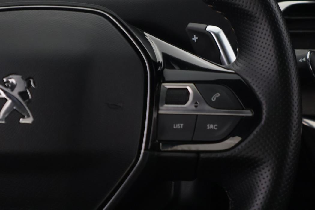 PEUGEOT 3008 2021