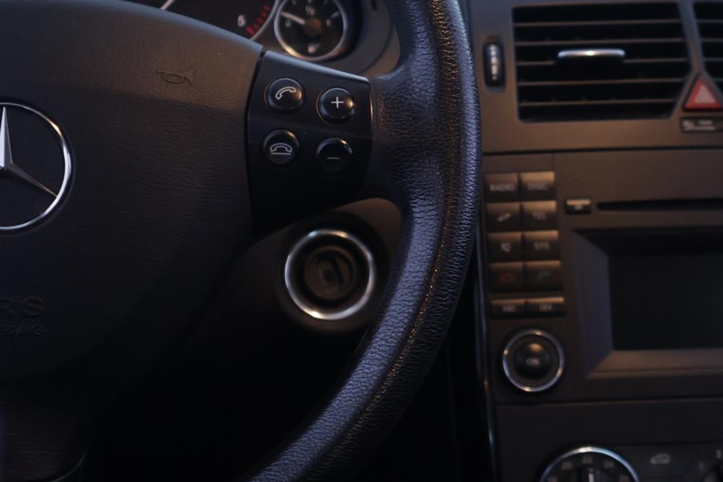 MERCEDES-BENZ A 2010