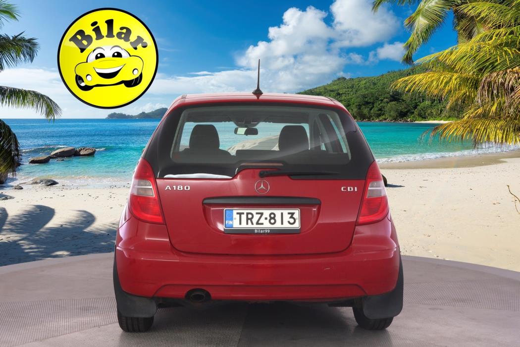 MERCEDES-BENZ A 2010