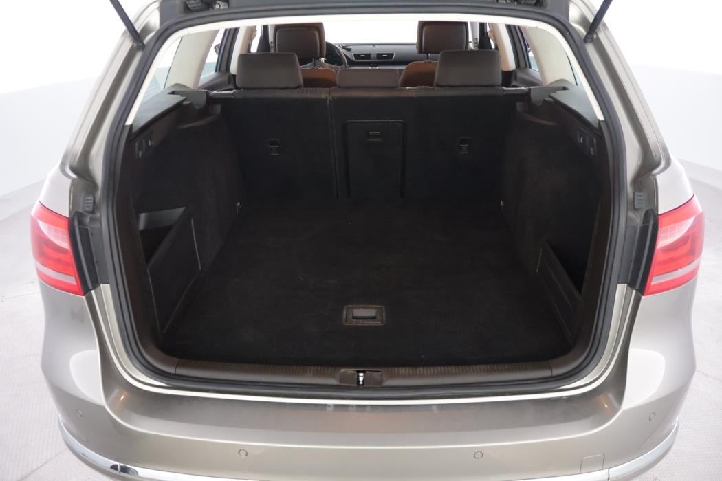 VOLKSWAGEN Passat 2014