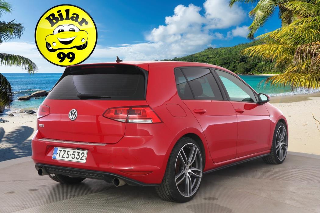 VOLKSWAGEN Golf 2015