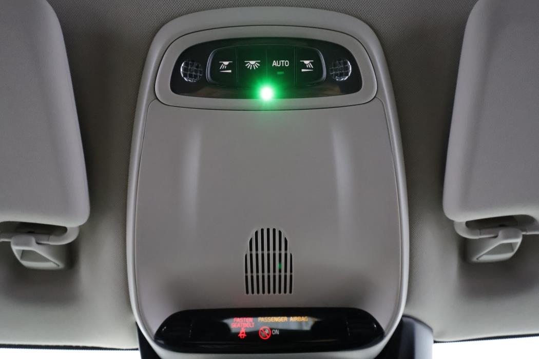 VOLVO V40 Cross Country 2016