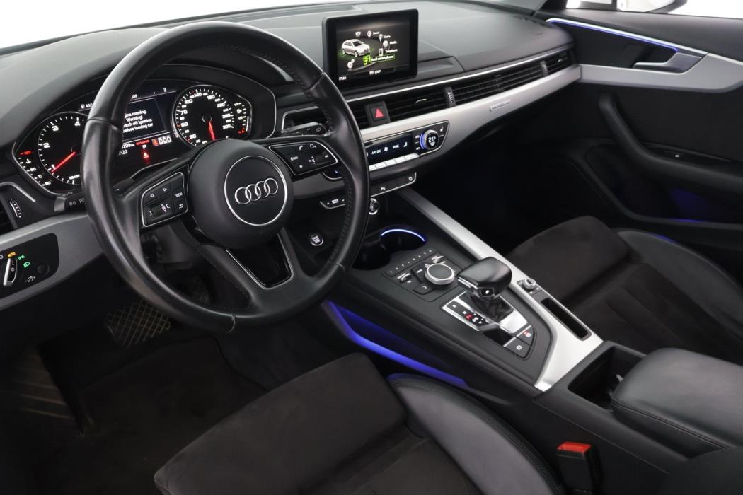 AUDI A4 2017