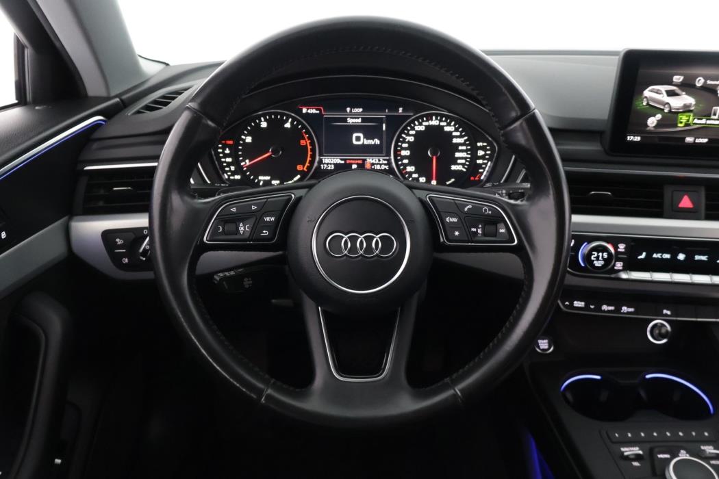 AUDI A4 2017
