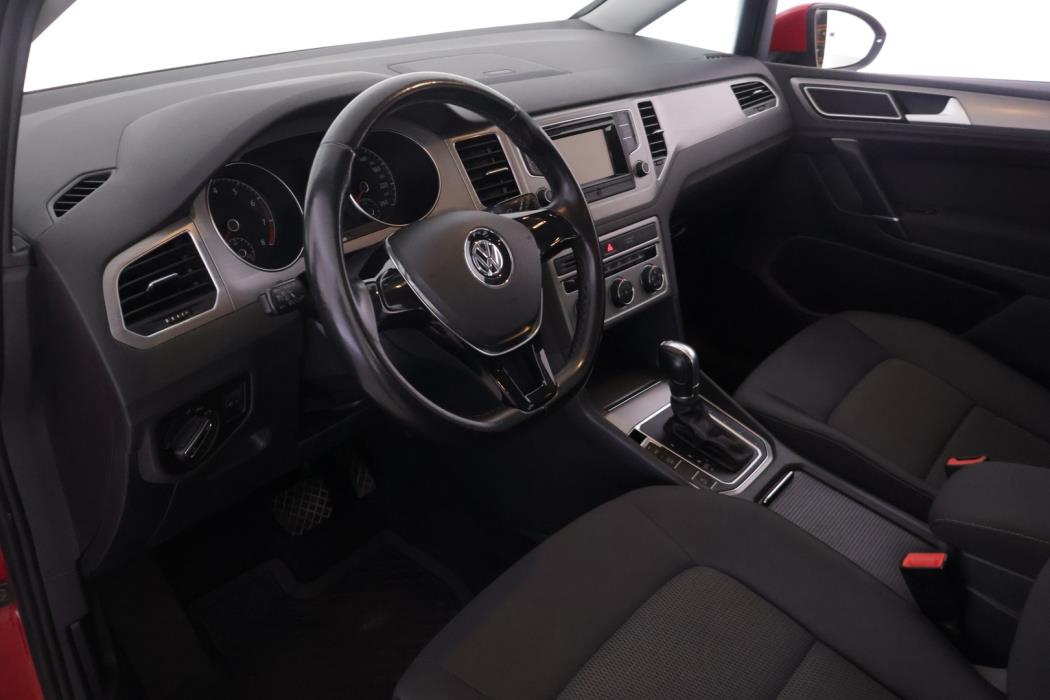 VOLKSWAGEN Golf Sportsvan 2015