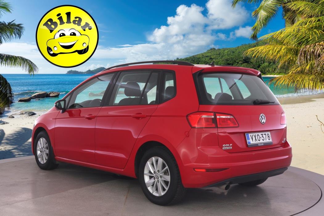 VOLKSWAGEN Golf Sportsvan 2015