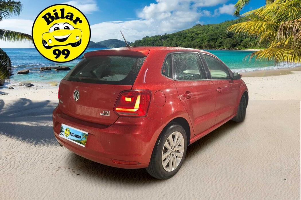 VOLKSWAGEN Polo 2015