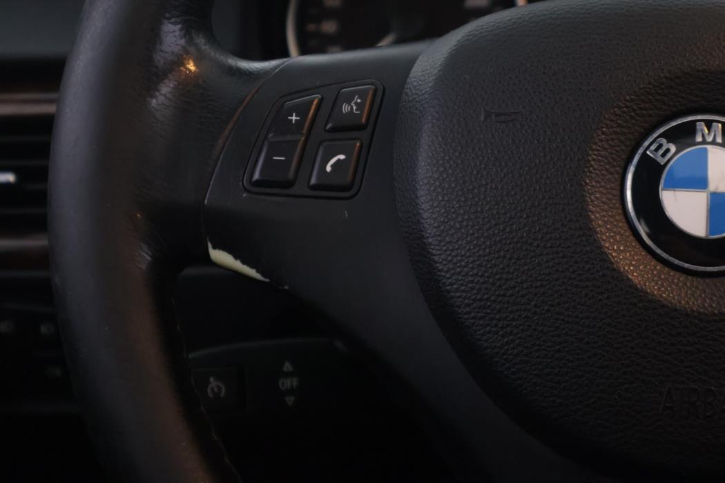 BMW 330 2006
