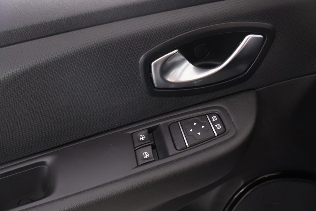RENAULT Clio 2018
