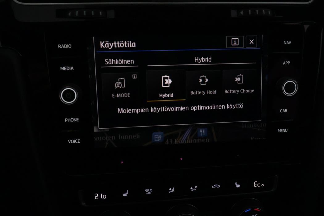 VOLKSWAGEN Golf 2018