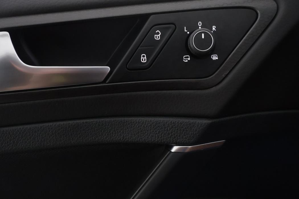 VOLKSWAGEN Golf 2018