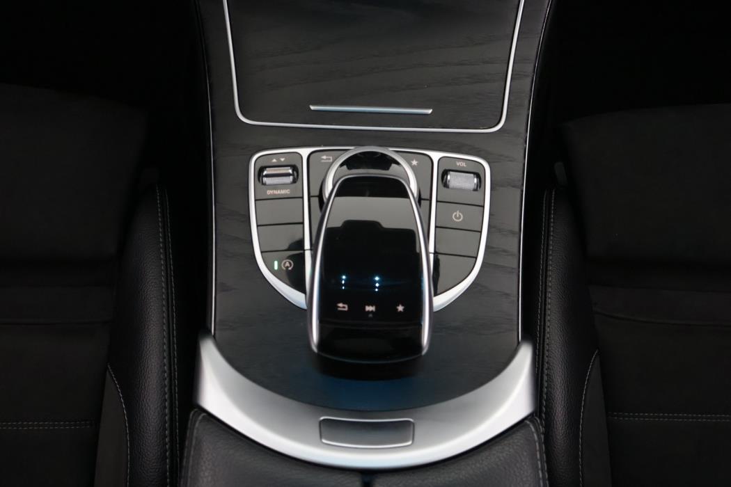 MERCEDES-BENZ C 2016