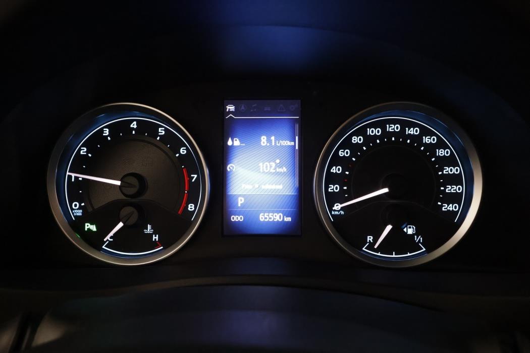 TOYOTA Corolla 2017