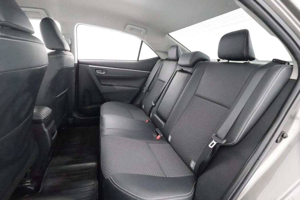 TOYOTA Corolla 2017