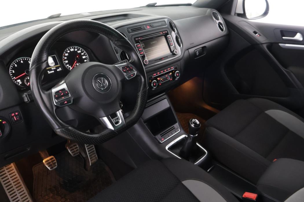 VOLKSWAGEN Tiguan 2015