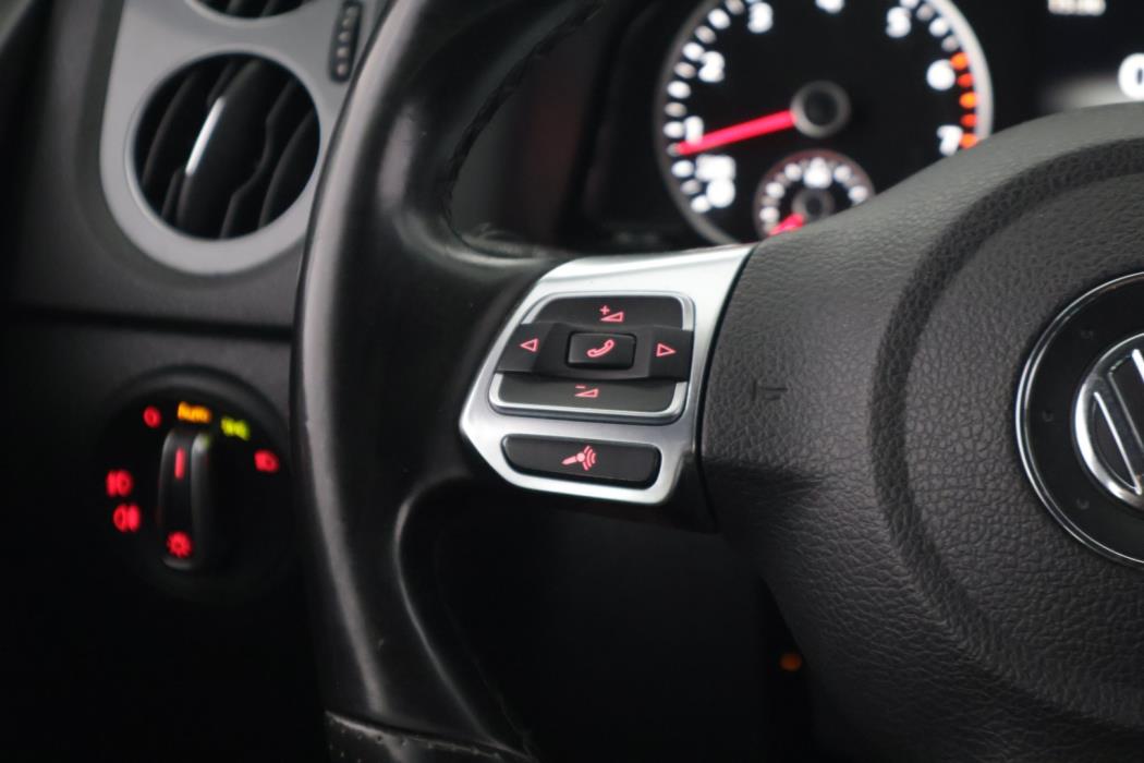 VOLKSWAGEN Tiguan 2015