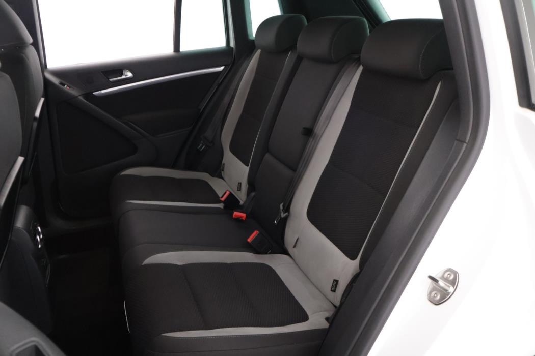 VOLKSWAGEN Tiguan 2015