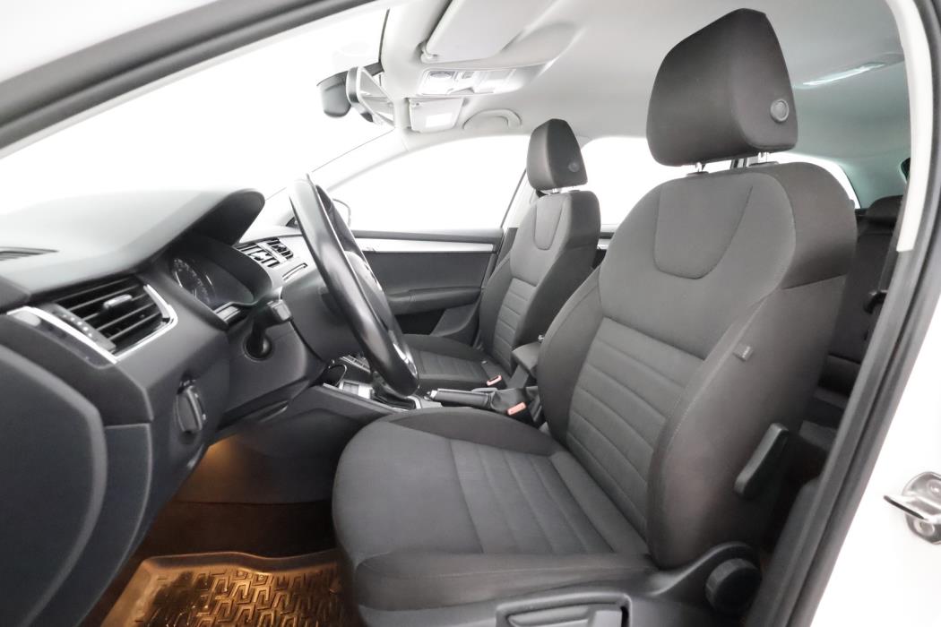 SKODA Octavia 2014