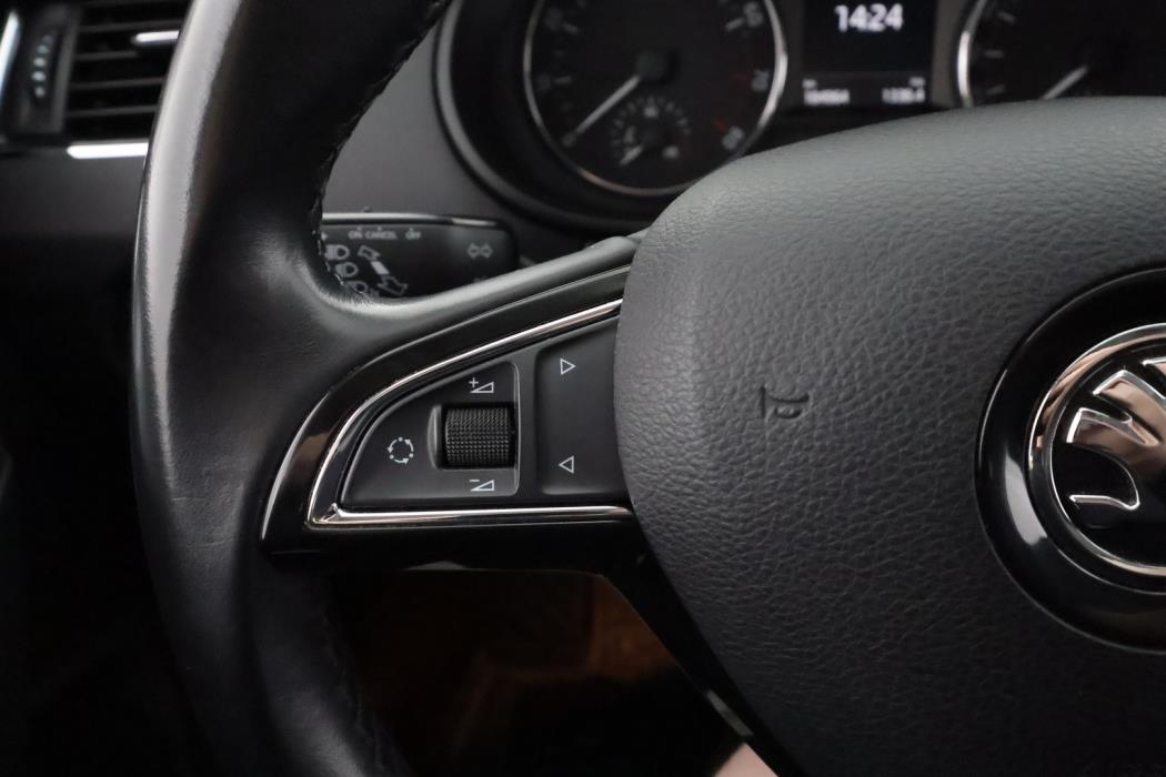 SKODA Octavia 2014