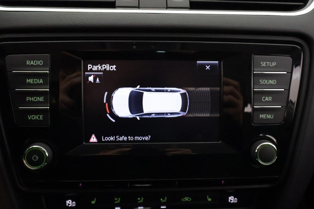 SKODA Octavia 2014