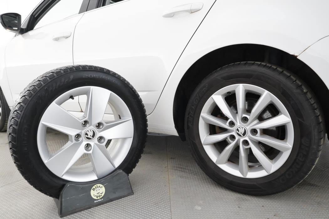 SKODA Octavia 2014
