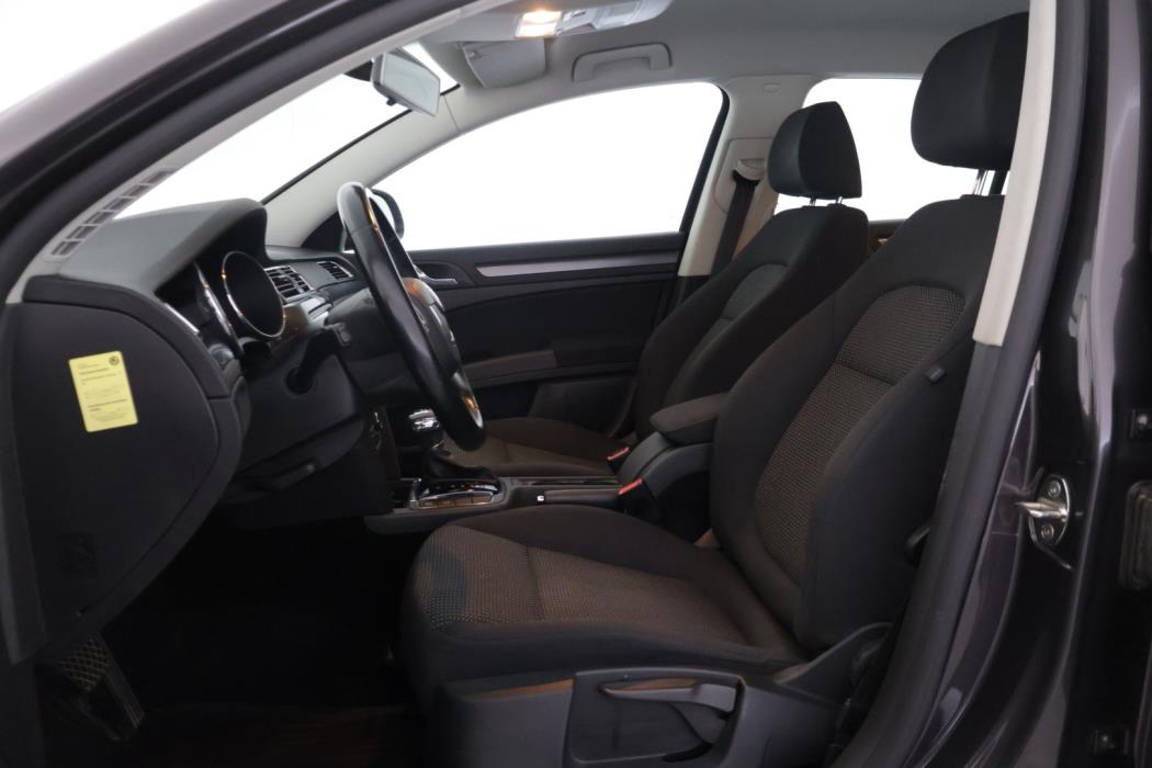 SKODA Superb 2012