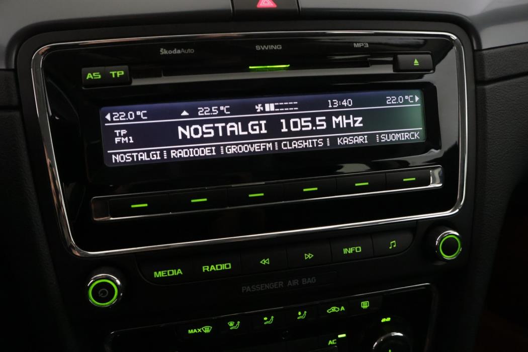 SKODA Superb 2012