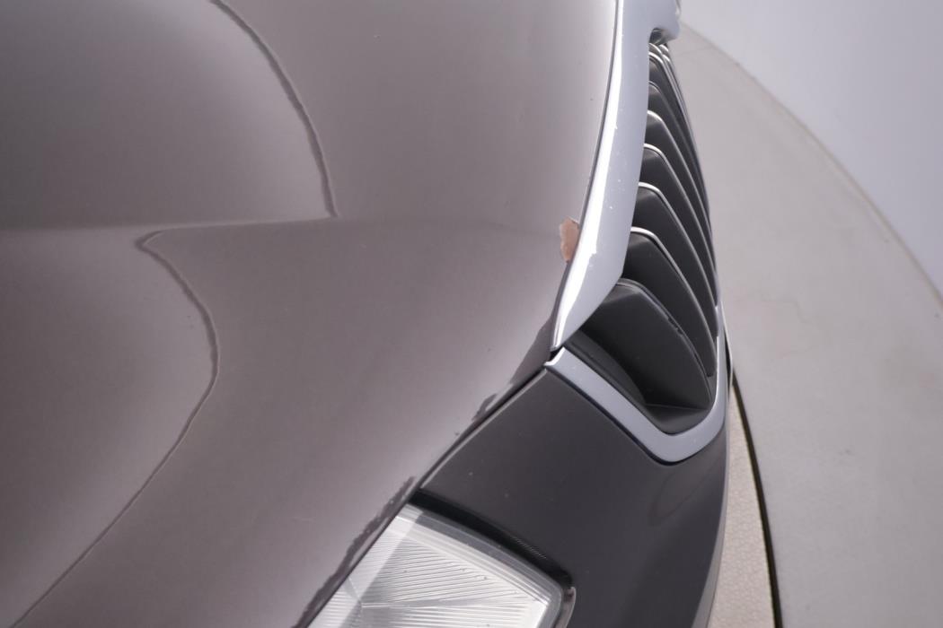 SKODA Superb 2012
