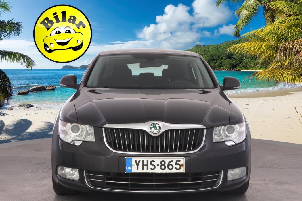 SKODA Superb 2012