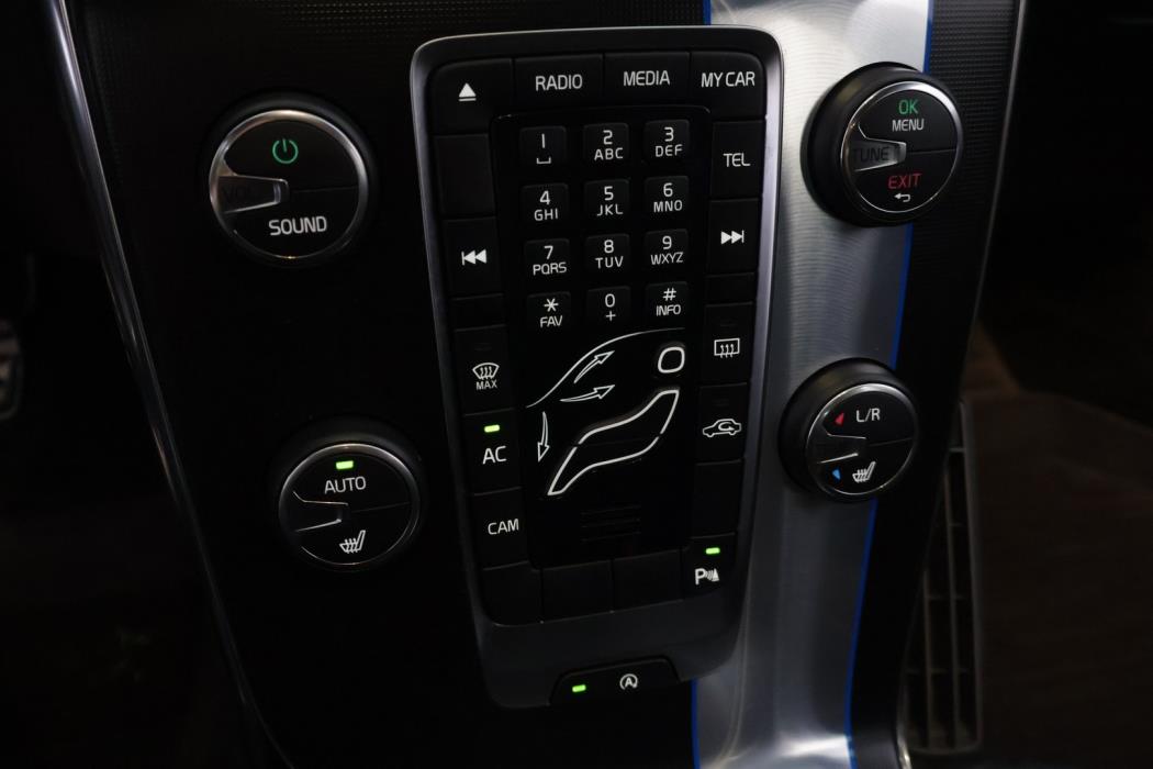 VOLVO V40 2013