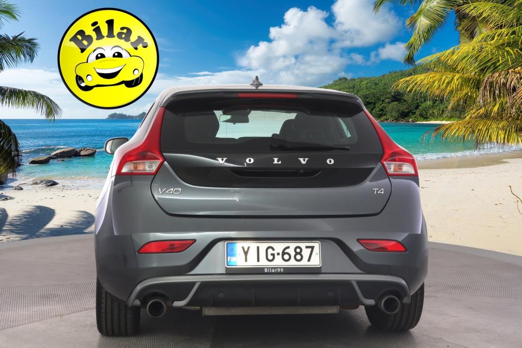 VOLVO V40 2013