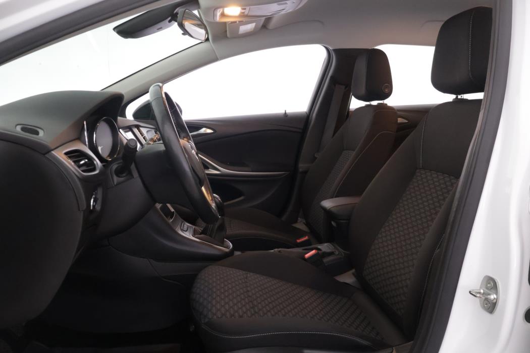 OPEL Astra 2021