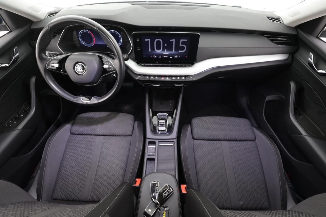 SKODA OCTAVIA 2023