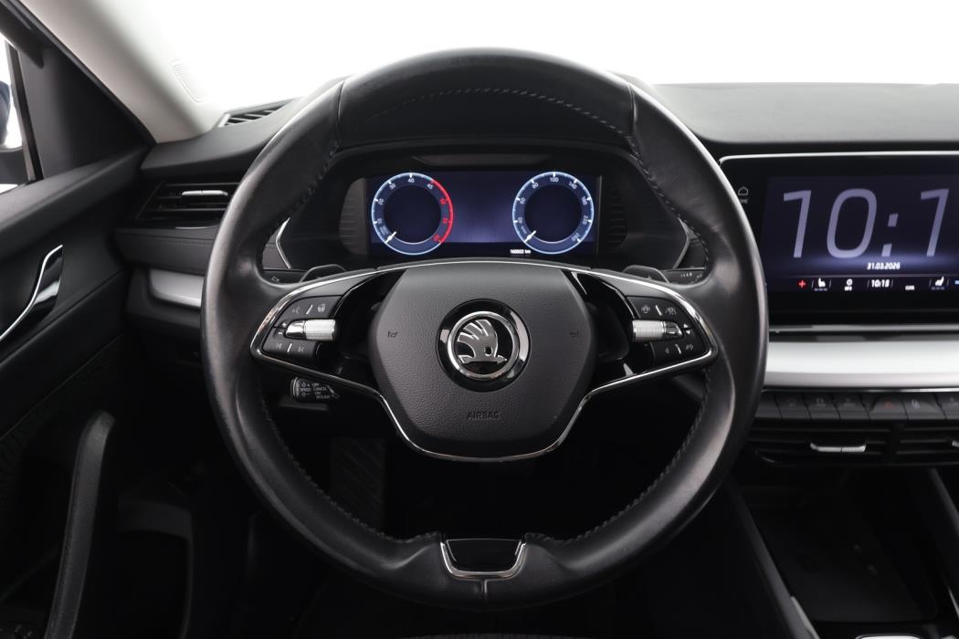 SKODA OCTAVIA 2023