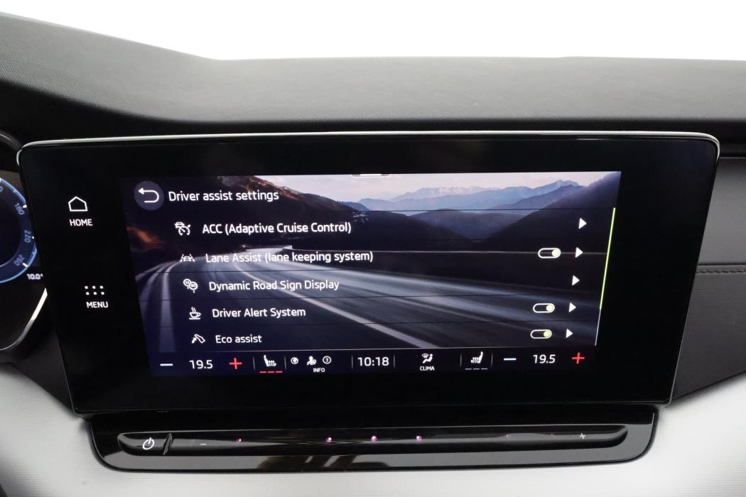SKODA OCTAVIA 2023
